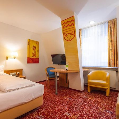 Allvitalis Traumhotel Karlsruhe Esterno foto