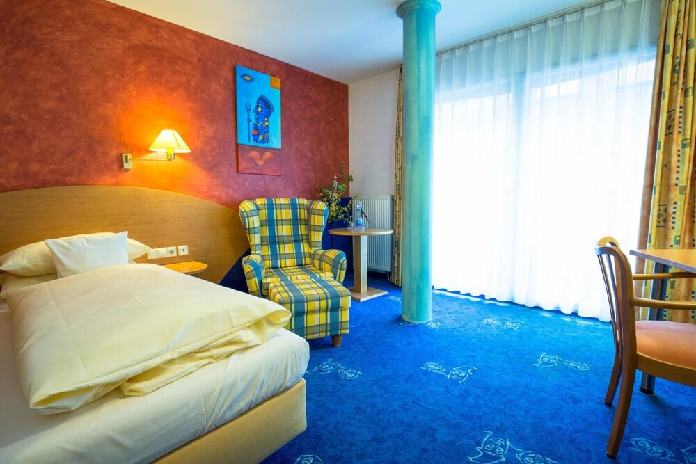 Allvitalis Traumhotel Karlsruhe Esterno foto